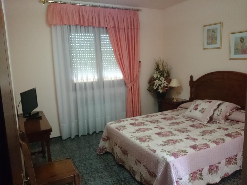 Hostal El Violi كارذونا المظهر الخارجي الصورة